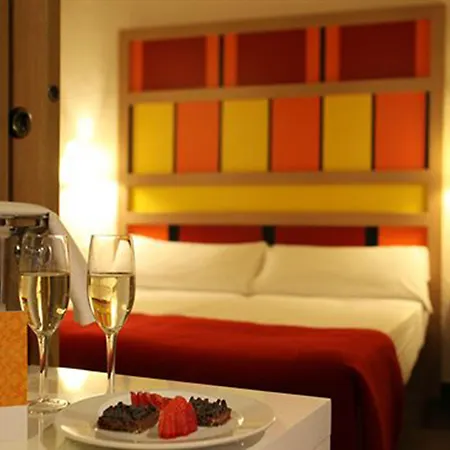 アパルタメンツ シウタット ヴェリャ * バルセロナ