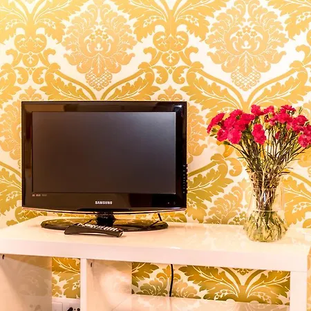 アパート アパルタメンツ シウタット ヴェリャ バルセロナ