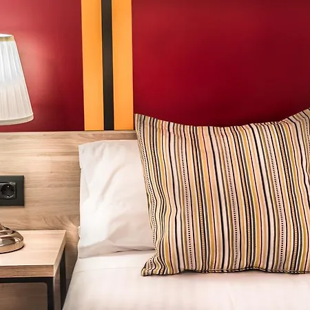 アパート アパルタメンツ シウタット ヴェリャ *