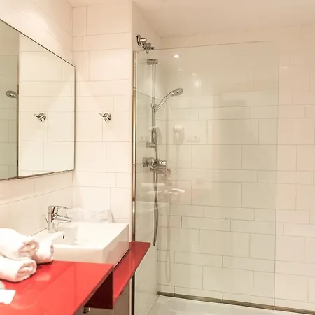 アパート アパルタメンツ シウタット ヴェリャ *