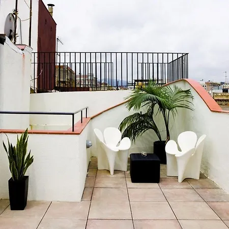 アパート アパルタメンツ シウタット ヴェリャ *