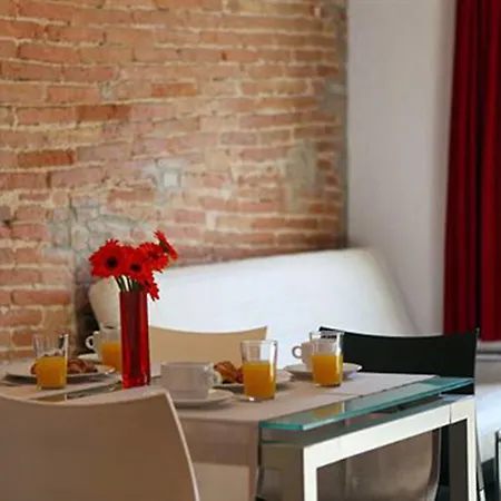 Ciutat Vella Apartment *